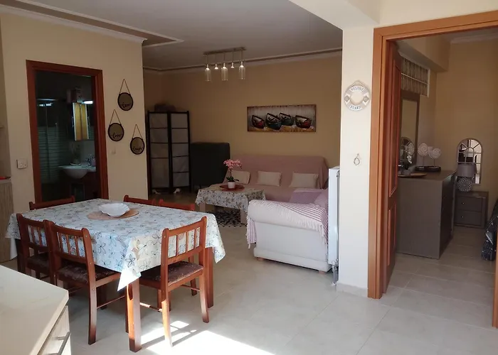 Fotini\'S Holiday Beach Home